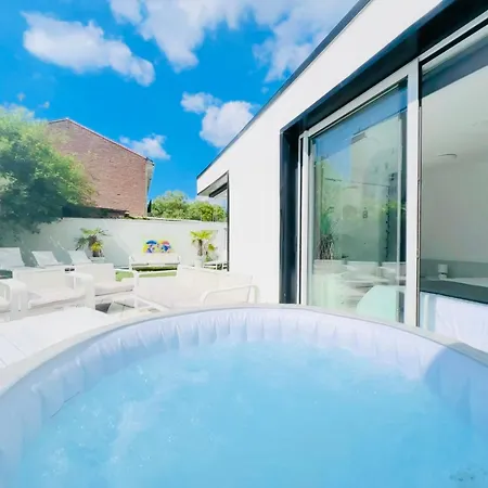 Maison Avec Jardin, Proche Vieux-lille, Avec Parking Casa vacanze *