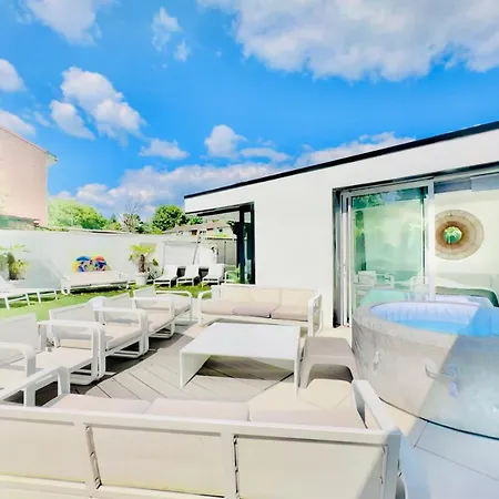Casa vacanze Maison Avec Jardin, Proche Vieux-lille, Avec Parking Mons-en-Baroeul